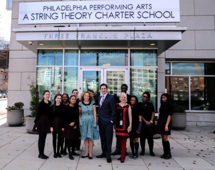 This Philadelphia school replaced textbooks with iPads